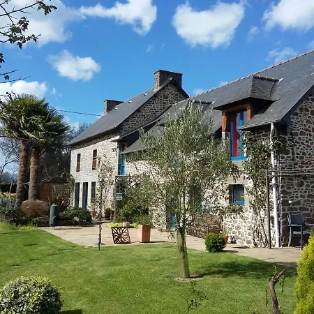 Les Petites Chapelles Bed & Breakfast Saint-Pierre-de-Plesguen Exterior photo